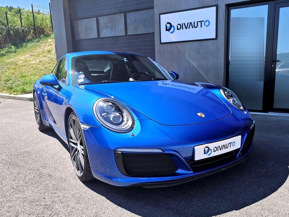 PORSCHE 911